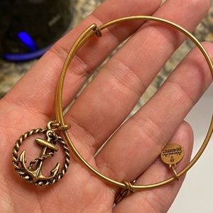 ✨Anchor Alex and Ani✨